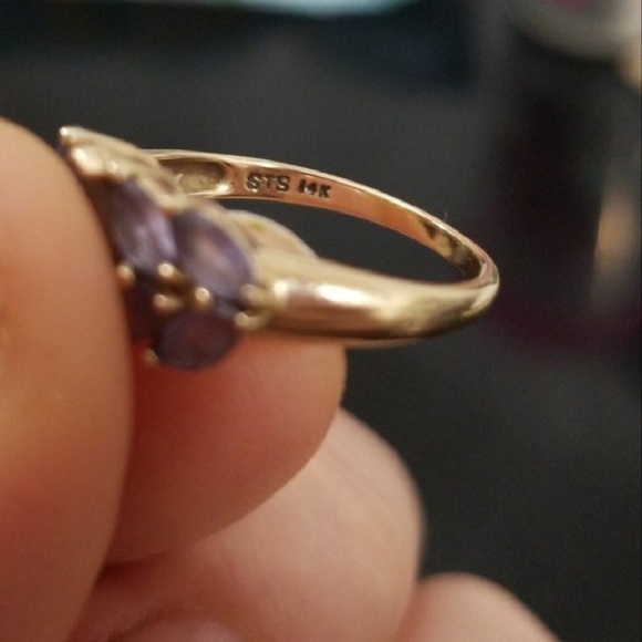 Ring - Picture 2 of 2